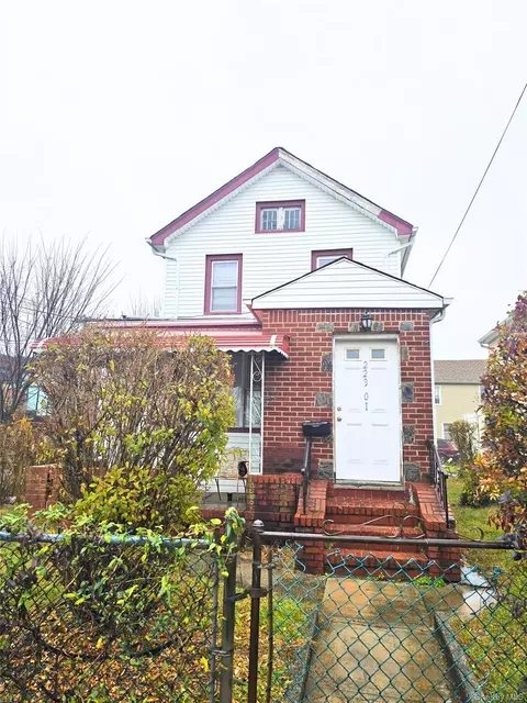22301 133rd Ave, New York, NY 11413