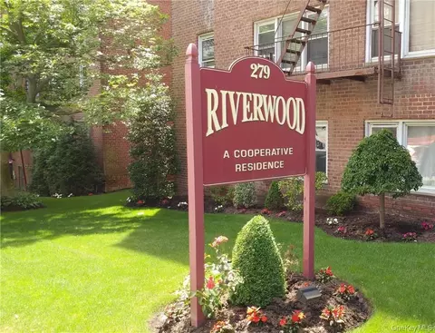 279 N Broadway #1T, Yonkers, NY 10701