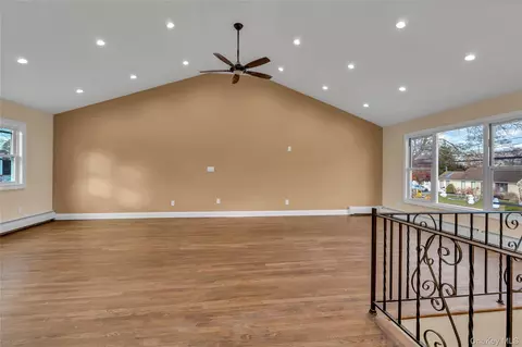 Living - 116 Phyllis Dr, Patchogue, NY 11772 photo 1 of 7