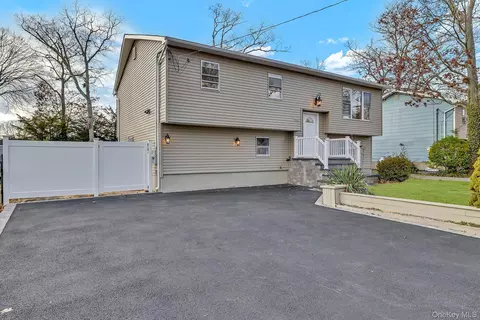 Other - 116 Phyllis Dr, Patchogue, NY 11772 photo 4 of 6