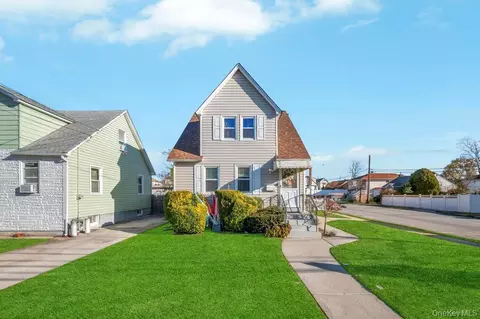 69 Butler Blvd, Elmont, NY 11003