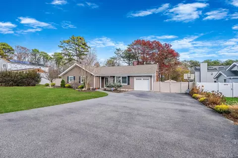 269 Bridgeport Ave, Medford, NY 11763