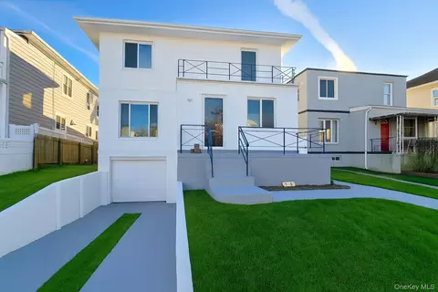 540 E State St, Long Beach, NY 11561