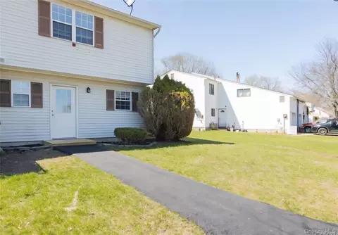 41 Albacon Rd, Clarkstown, NY 10954