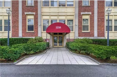 1250 North Ave, New Rochelle, NY 10804