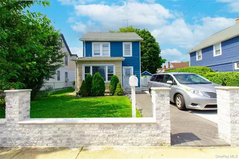 361 E Columbia St, Hempstead, NY 11550