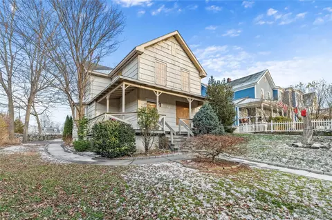 1798 Summit St, Yorktown, NY 10598