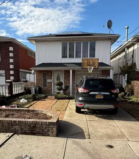 158-40 96th St, New York, NY 11414
