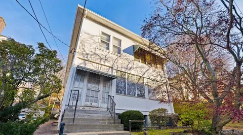 14 Croton Ave, Greenburgh, NY 10591
