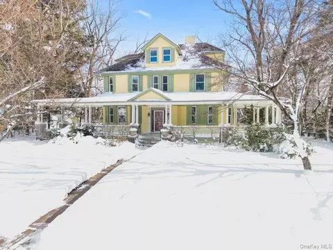 47 Elk Ave, New Rochelle, NY 10804