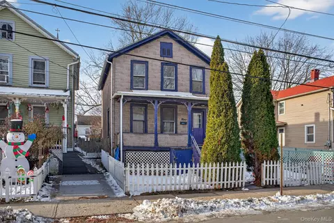9 Franklin St, Port Jervis, NY 12771