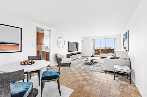 110-11 Queens Blvd #22E, New York, NY 11375