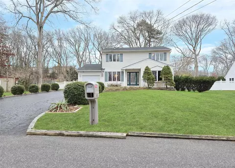 342 Thrift St, Ronkonkoma, NY 11779