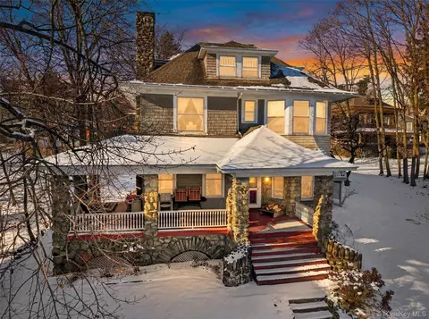 54 Leroy Pl, Newburgh, NY 12550