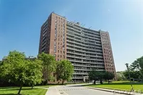 61-15 98th St #8K, New York, NY 11374