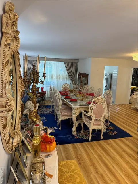 61-15 98th St #8K, New York, NY 11374