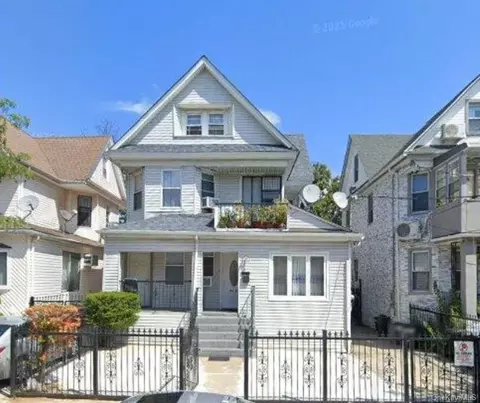 9135 117th St, New York, NY 11418