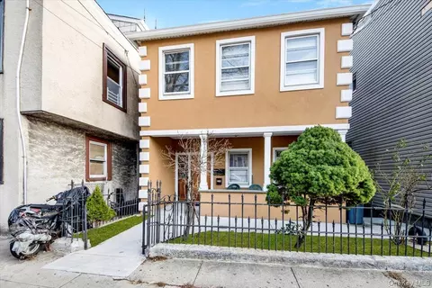 127 N 5th Ave, Mount Vernon, NY 10550