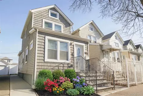 130-05 135th Pl, South Ozone Park, NY 11420