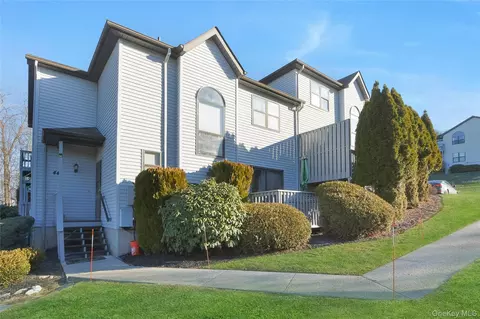 44 Natalie Ct, Monroe, NY 10950