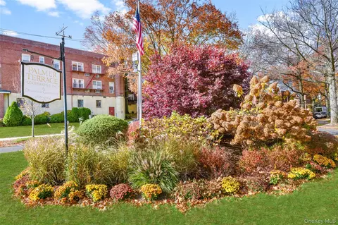 315 Palmer Ter #1E, Mamaroneck, NY 10543