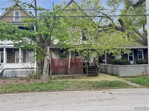 2235 Cudaback Ave, Niagara Falls, NY 14303