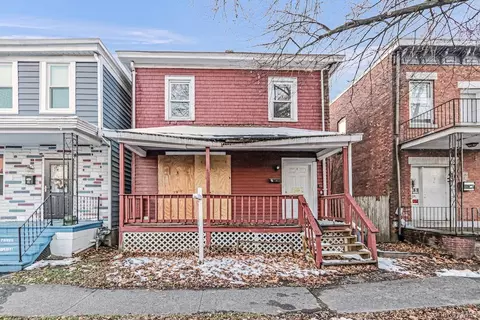 9 Monument St, Newburgh, NY 12550