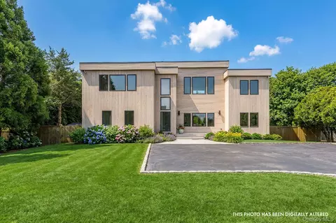 3 Shore Ln, Westhampton, NY 11977