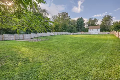 71 Greycourt Rd, Chester, NY 10918
