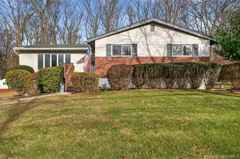 10 Fleetwood Ave, Ramapo, NY 10977