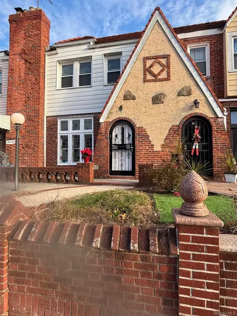 130-07 225th St, Laurelton, NY 11413