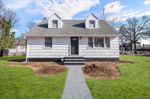 126 Fairview Blvd, Hempstead, NY 11550