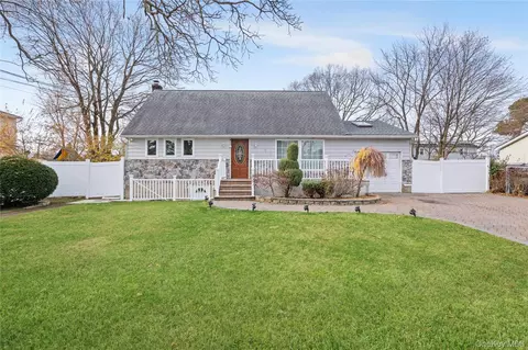 50 S 30th St, Wyandanch, NY 11798