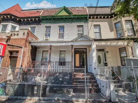 277 E 169th St, New York, NY 10456 photo 3