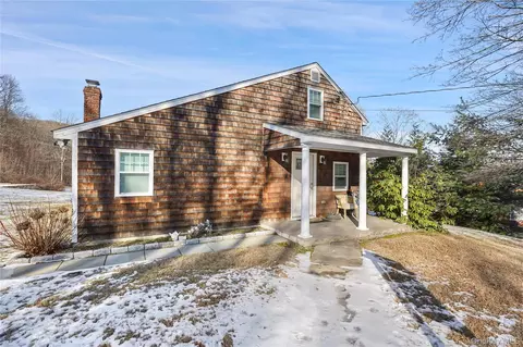 401 Nichols St, Kent, NY 10512