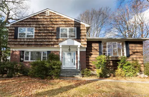 14 Theresa Ln, Harrison, NY 10528