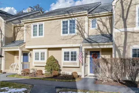 1503 Nutmeg Dr, Carmel Hamlet, NY 10512