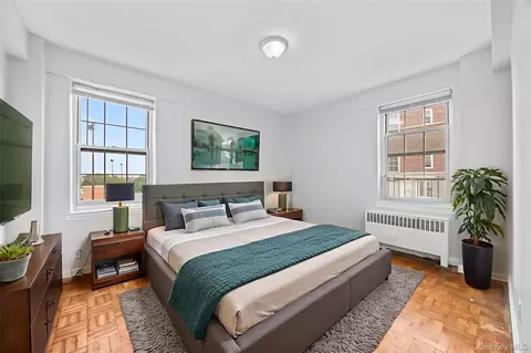 210 Pelham Rd #5M, New Rochelle, NY 10805