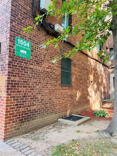 1504 Metropolitan Ave #ME, New York, NY 10462
