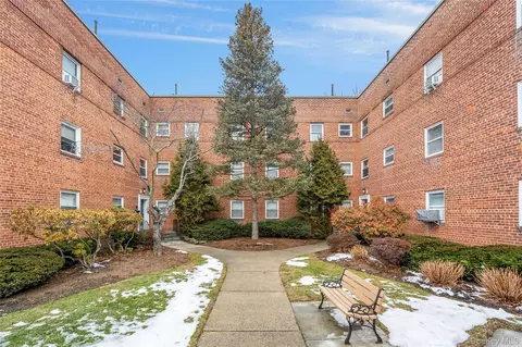 330 S Broadway #E9, Greenburgh, NY 10591