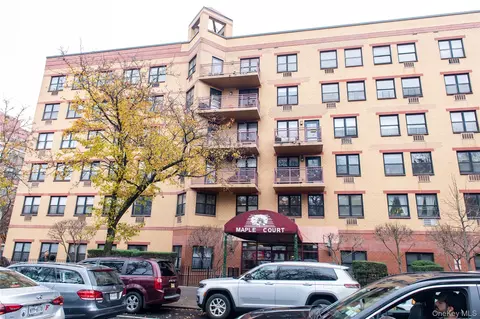 1901 Madison Ave #301, New York, NY 10035