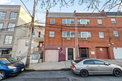 94-44 45th Ave, Elmhurst, NY 11373
