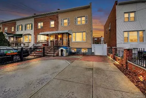 239 Brinsmade Ave, New York, NY 10465