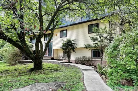 115 Smith Hill Rd, Ramapo, NY 10901