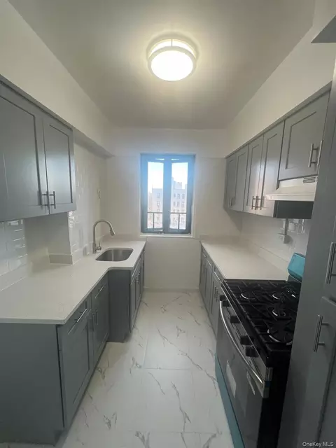 1314 Virginia Ave #4F, New York, NY 10462