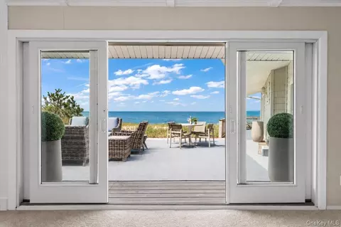 112 Soundview Dr, Montauk, NY 11954