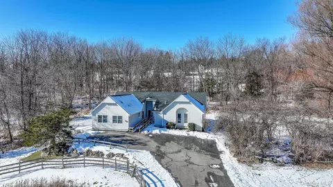 75 Big Island Rd, Warwick, NY 10990