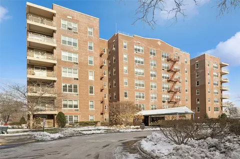 2345 Bell Blvd #3F, Bayside, NY 11360