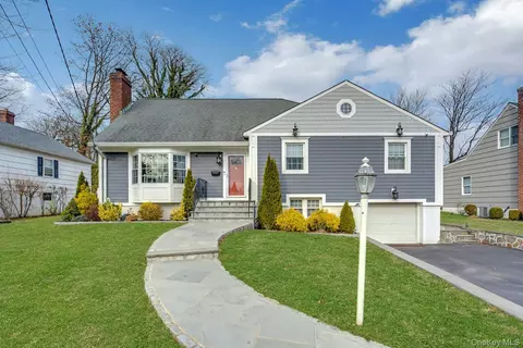 155 Hilburn Rd, Scarsdale, NY 10583