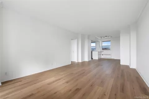 5900 Arlington Ave #6S, New York, NY 10471